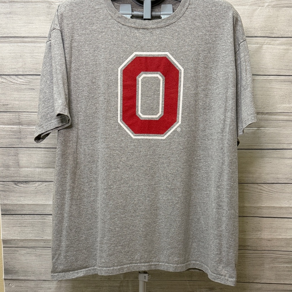Ohio State Buckeyes men’s graphic short sleeve tee, worn once.  Size XXL.